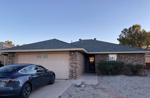 Alamogordo House | Fully furnished house - 15 minutes to White Sands/10 mins to Holloman AFB