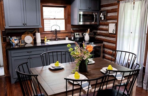 Livingston Cabin | Fully Restored Cabin with Private Hut-Tub in Livingston, Texas