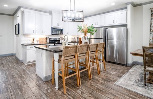College Station House | Gallop & Gig'em Getaway: 5BR/5.5BA Retreat with Private Yard, Central College Station