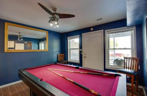 Dennis House | Game Room & Dock: Waterfront Granbury Lake Retreat