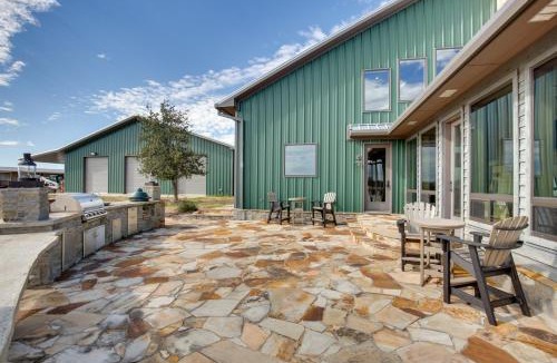 Elmo House | Game Room, Fireplaces, On-Site Lake! Kaufman Home
