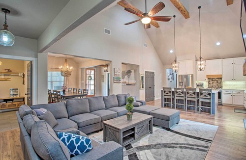 Quinlan House | Game Room + Lake Tawakoni Access: Family Getaway!