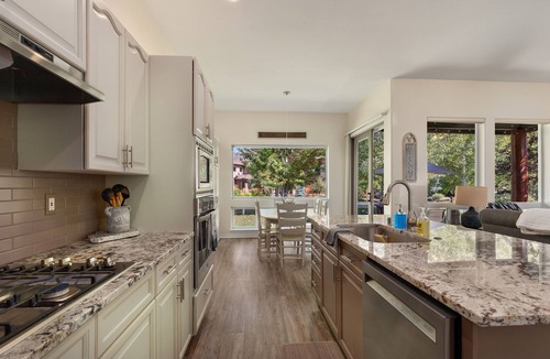Dalton Ranch House | Golf Course, A/C, Hot Springs Close!
