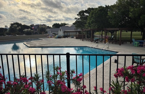 Kerrville House | Golf, Pickleball and Tennis in a spacious 4 bedroom, 4 Bath home