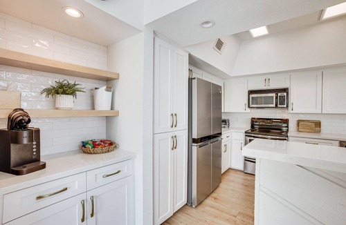 April Sound House | Gorgeous Lakefront Townhome w/Pool Access & Views