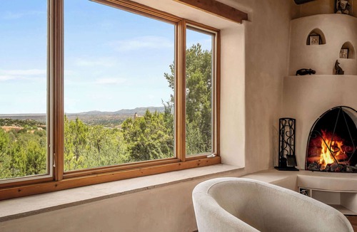 Tesuque Hills House | Grand Vistas and Outdoor Spaces, Home Gym