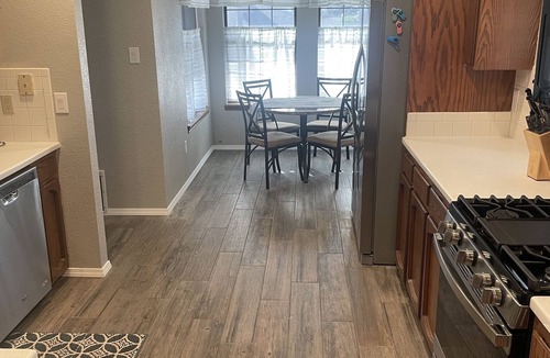 Alamogordo House | Great 3 Bedroom, 2 bath house near golf course with fully stocked kitchen