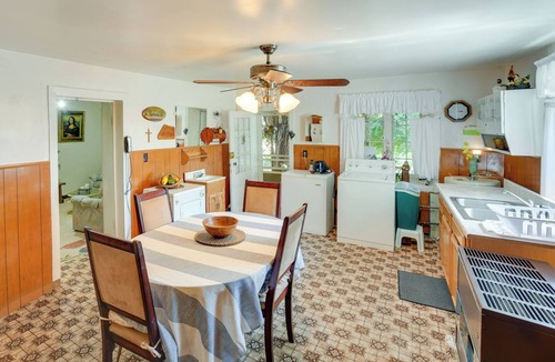 Cordova House | Great for Groups! Cordova Home Near Hiking