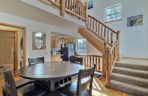 Lead House | Great Terry Peak location with hot tub & garage