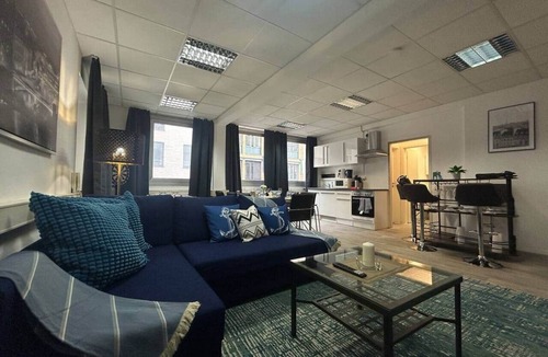 Rathaus Apartment | Gruppenloft Stuttgart | Kicker & 14 Gäste