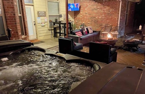 Azle House | Heated Swim Spa Hot Tub Sauna Picklebal Game Rooms