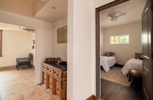 Hereford Cabin | High Desert Oasis, 360 mountain views, close proximity to Bisbee and Tombstone