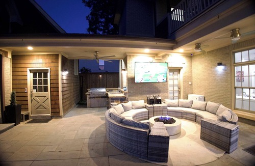 Park Cities House | Highland Park Mansion on Beverly Drive, FIFA Fans - 20 Minutes From Stadium!