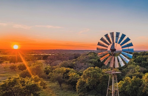 Harper House | Hill Country Glam @ Tres Molinos Hill Country Ranch & Resort