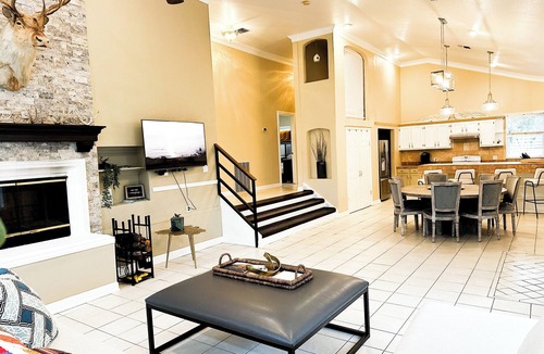 Spicewood Apartment | Hill Country Ranch House