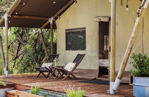 Johnson City Condo | 🏕️ Hill Country Safari Tent w/Soaking Tub + Cowboy Pool | Glamping Escape 🌿