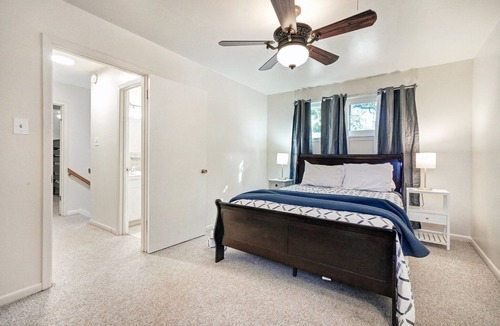 Mineral Wells House | Hilltop Inn- Swimming Pool