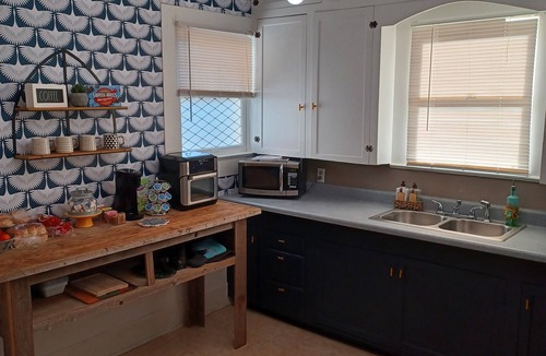 Jacksonville House | Historic, Cozy Home in the Heart of Town