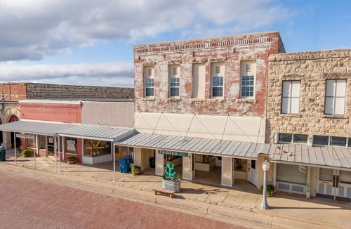 Miles House | Historic Downtown Loft “B” in Miles, TX