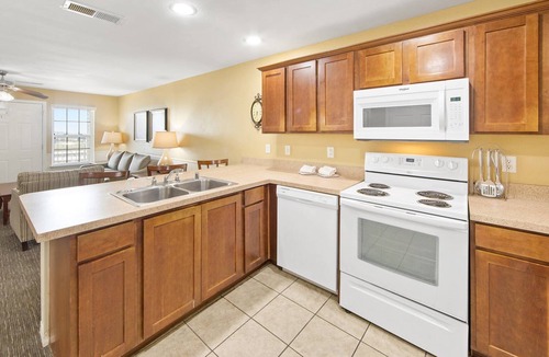 Canyon Lake Hotel | Holiday Inn Club Vacations Hill Country Resort Canyon LK by IHG