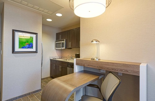 Houston Convention District Hotel | Homewood Suites by Hilton Houston Downtown Convention Center
