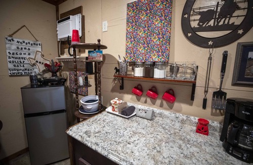 Whitesboro House | Horseshoe Cabin 3 - Swim in the Blue Lagoon - Dog Friendly!