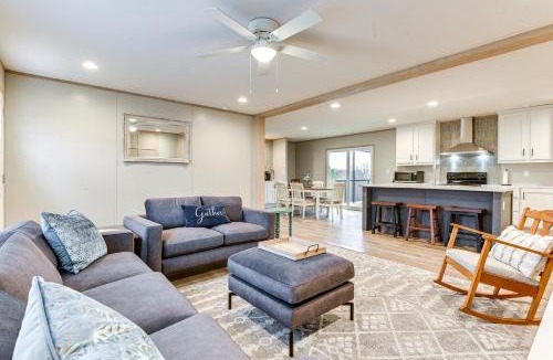 Hudson Oaks House | Hudson Oaks Country Creekside Home: Hot Tub & Deck