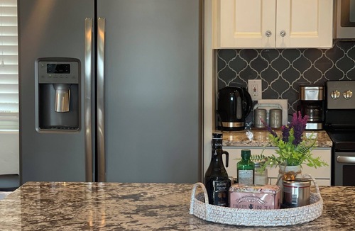 Tucson House | Immaculate guesthouse in the NW Tucson desert.yet close to everything!