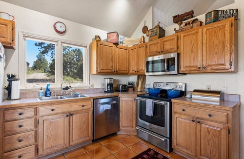 Durango House | Incredible Views, Great Deck, Pet Friendly!