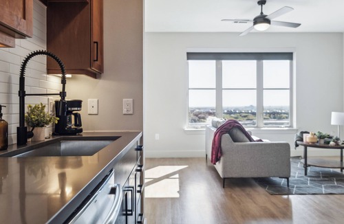 Deep Ellum Apartment | Indie Deep Ellum