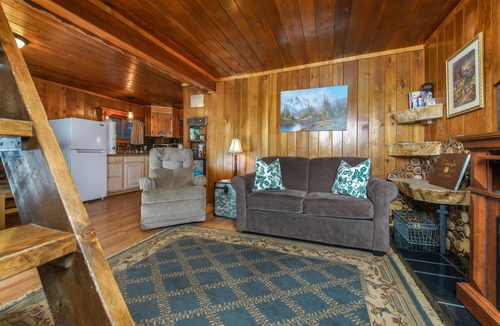 Bayfield Cabin | It's time for fall colors, stay in this cabin in the woods.