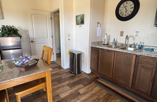 Sierra Vista Southeast Apartment | Just 20 mins from Bisbee! 2 room apartment on country hobby farm