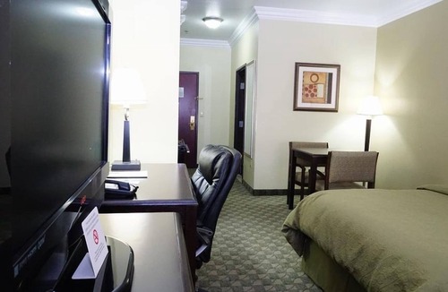 Cresson Hotel | King Bed Room, Scottish Inns Cresson, Free Parking, 30 Mins to Fort Worth DT