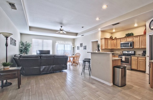 Carlsbad House | La Cueva~fantastic 3 Bedroom Home. Sleeps 6-8 People. Near Carlsbad Caverns