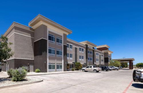 Artesia Hotel | La Quinta by Wyndham Artesia