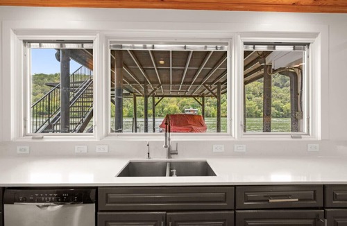 Manana West House | Lake Austin Bungalow | Private Dock + Swim Off the Dock