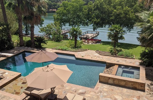 Horseshoe Bend Estates House | LAKE AUSTIN WATERFRONT ESTATE: SUMMER ONLY. MIN 30 DAY RENTAL