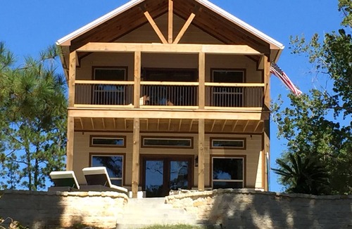 Brookeland House | Lake front home with swimming pool!