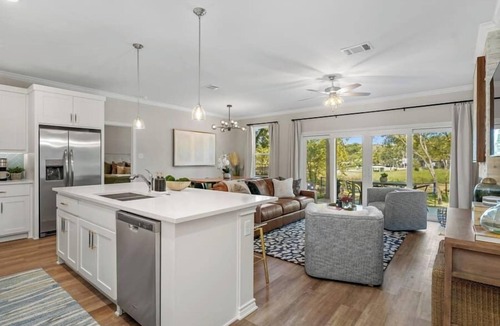 Gun Barrel City House | Lake Haven, Volleyball, Spa, Jet Ski, Boat Rental