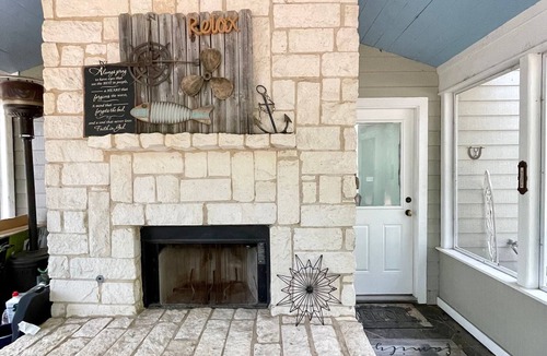 Quinlan House | Lake House - Boat Slip - Swim Area - Lake Tawakoni - Fishing - Private