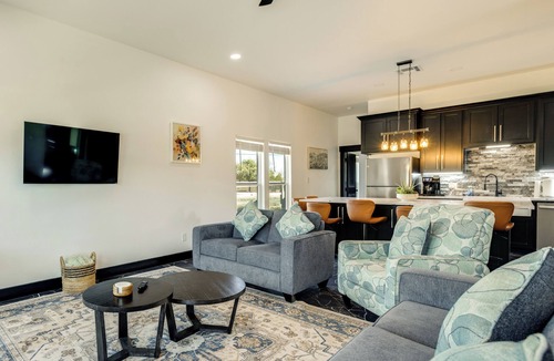 Somerville House | Lake Somerville Family Retreat: 'The Lazy Joey'!