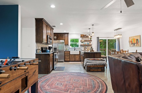 Dennis Cabin | Lakefront! Fire Pit, Kayaks, Foosball, Sparkling Clean Hot Tub