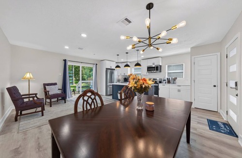 Shenandoah House | Lakefront Retreat by The Woodlands w/Private Dock