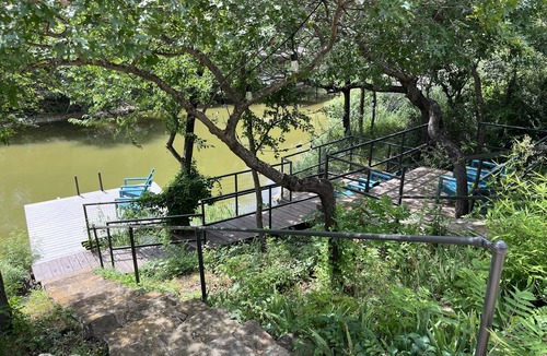 Fort Worth House | Lakehouse near Lockheed, downtown and the stockyards