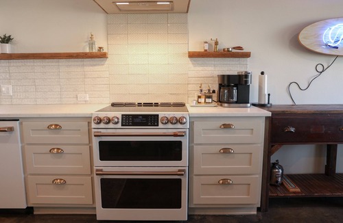 Azle House | Lakehouse on Eagle Mountain - Family Fun or Pickleball Getaway! Full Remodel