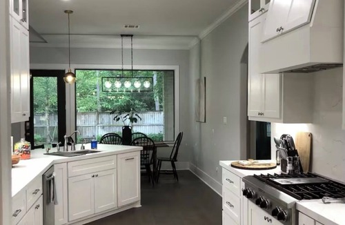 Montgomery House | Lakeside nature retreat, home sleeps 16, 6 rooms, 8 beds Lake Conroe Montgomery