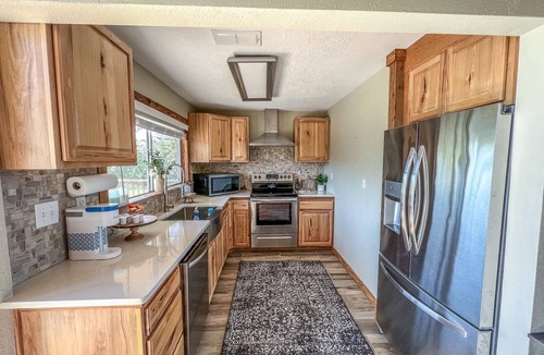 Somerville Cabin | Lakeview Cabin-Lake Access, fire pit, pets ok