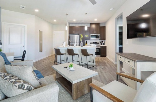 Corinth Apartment | Landing | Amazing 1BD, Clubhouse, Gym