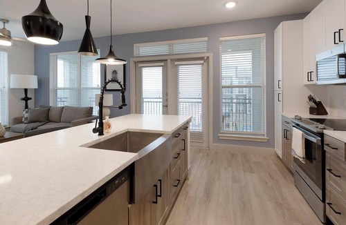 Garland Apartment | Landing | Amazing 2BD, Gym, Clubhouse