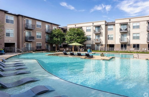 Irving Apartment | Landing | Incredible 2BD, Gym, Clubhouse